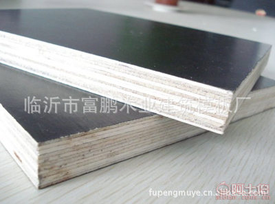 【富鵬臨沂廠家直銷高檔黑色棕色建筑模板】臨沂市富鵬木業(yè)建筑模板廠 - 產品庫